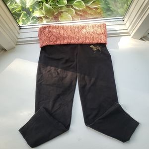 💙 Bundles Only 💙 XS PINK Victoria's Secret Cropped Yoga Pants